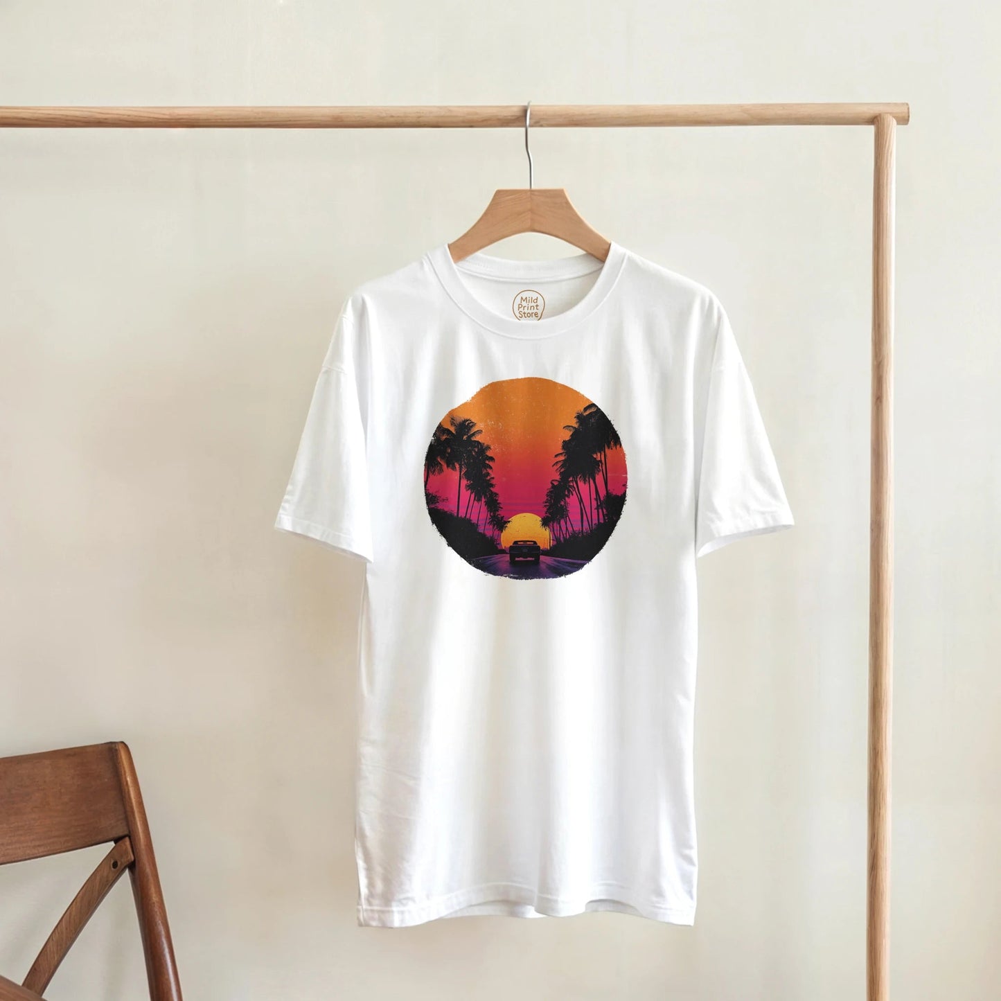 "Sunset Drive" – Retro Car & Palm Trees T-shirt - MildPrint.store
